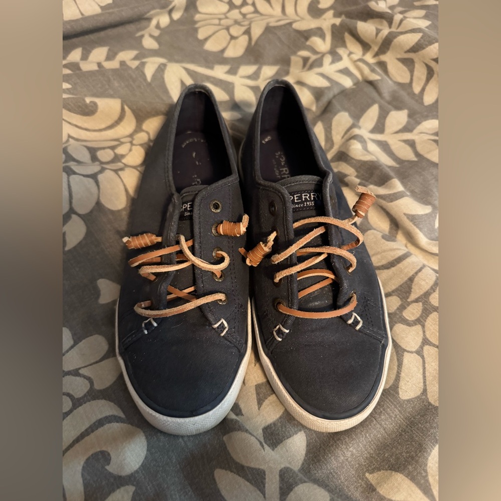 Sperry Sneakers
